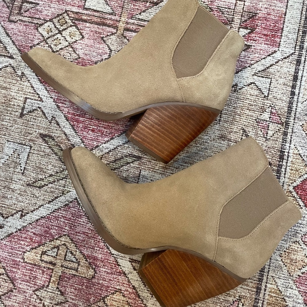BP Lex Booties size 8. Great condition. - Picture 2 of 4